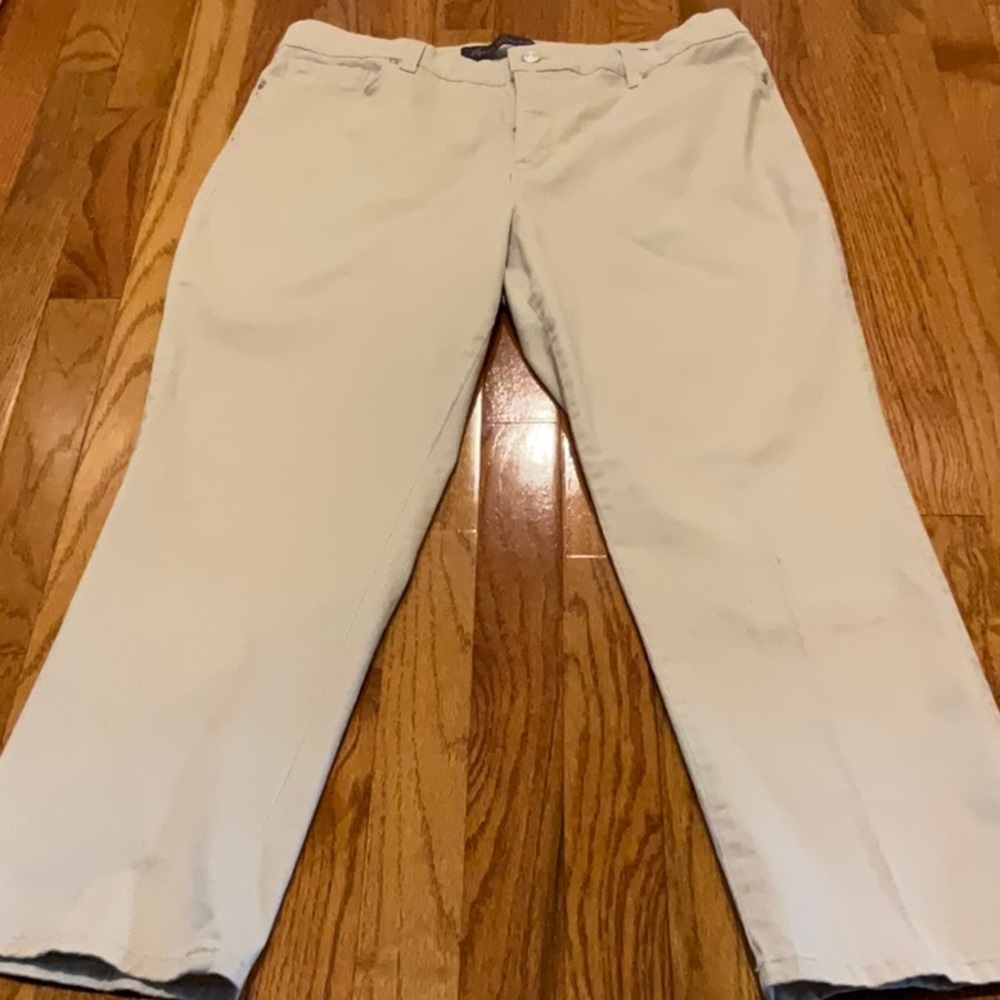 Gloria Vanderbilt~Amanda 2.0 Slim Leg 🩵💛💙